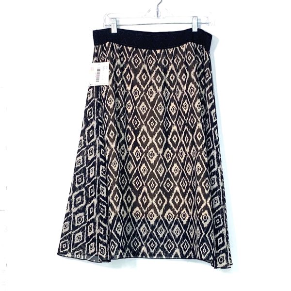 LuLaRoe | Lola Skirt | Geometric Pattern | Black White | Size: 2XL | NWT Online now