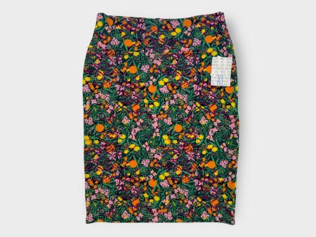 LuLaRoe Cassie Pencil Skirt | XL (18-20) | Green multicolor | Ditsy Floral | NWT For Sale